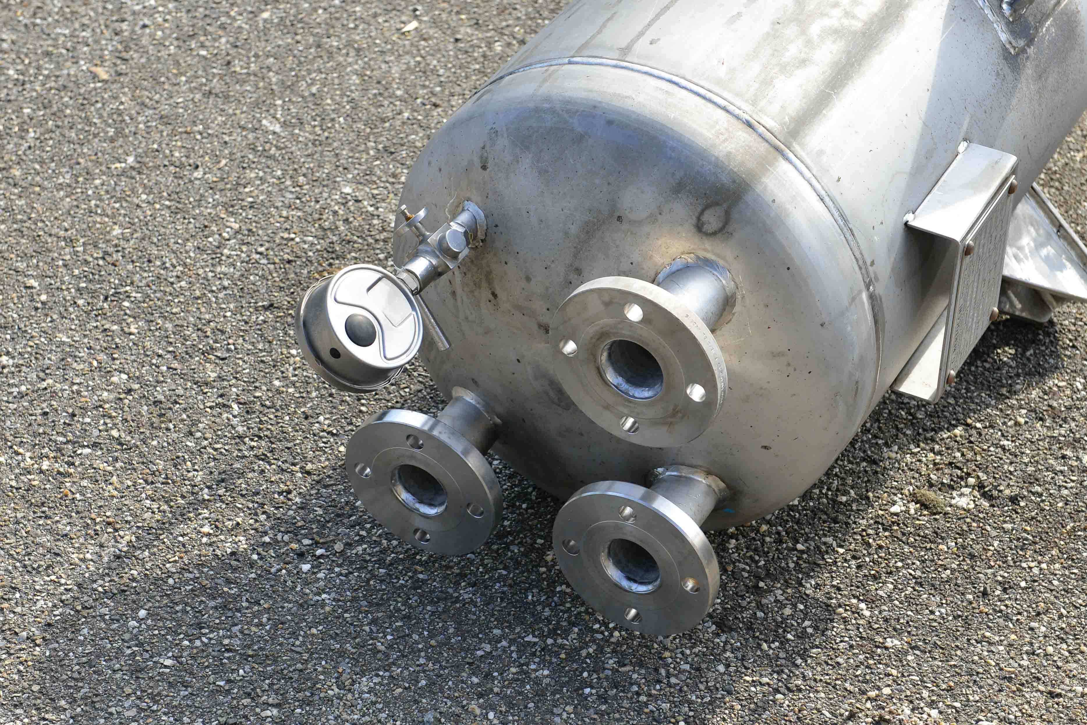 Used Serbatoio verticale da 237 litri