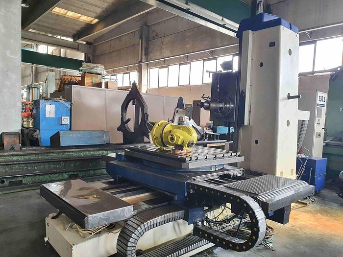 Usato ALESATRICE A TAVOLA TOS WH 10 CNC