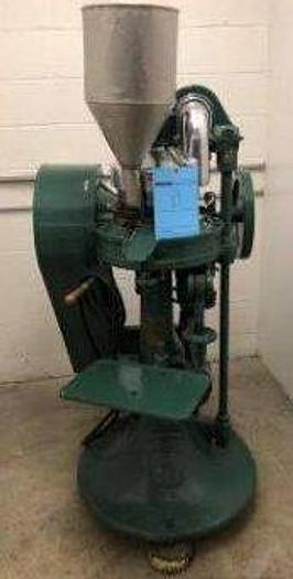 Used STOKES RB2-16 STATION ROTARY TABLET PRESS (#9642)
