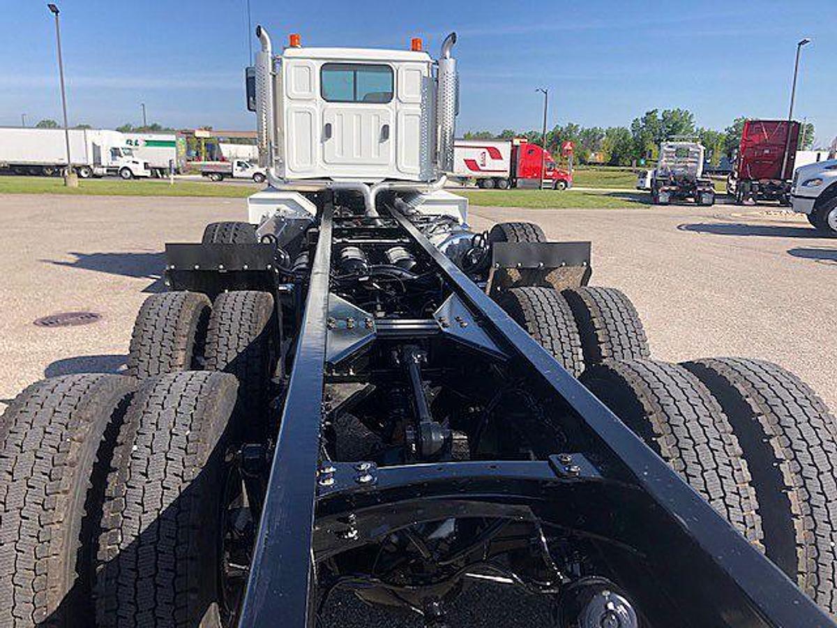 Used 2020 Tandem Steer Tractor WESTERN STAR