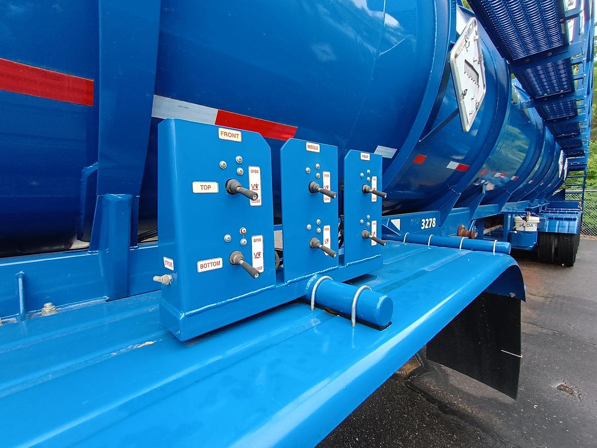 Used 2017 5,000gal Acid Tanker, WORLEY
