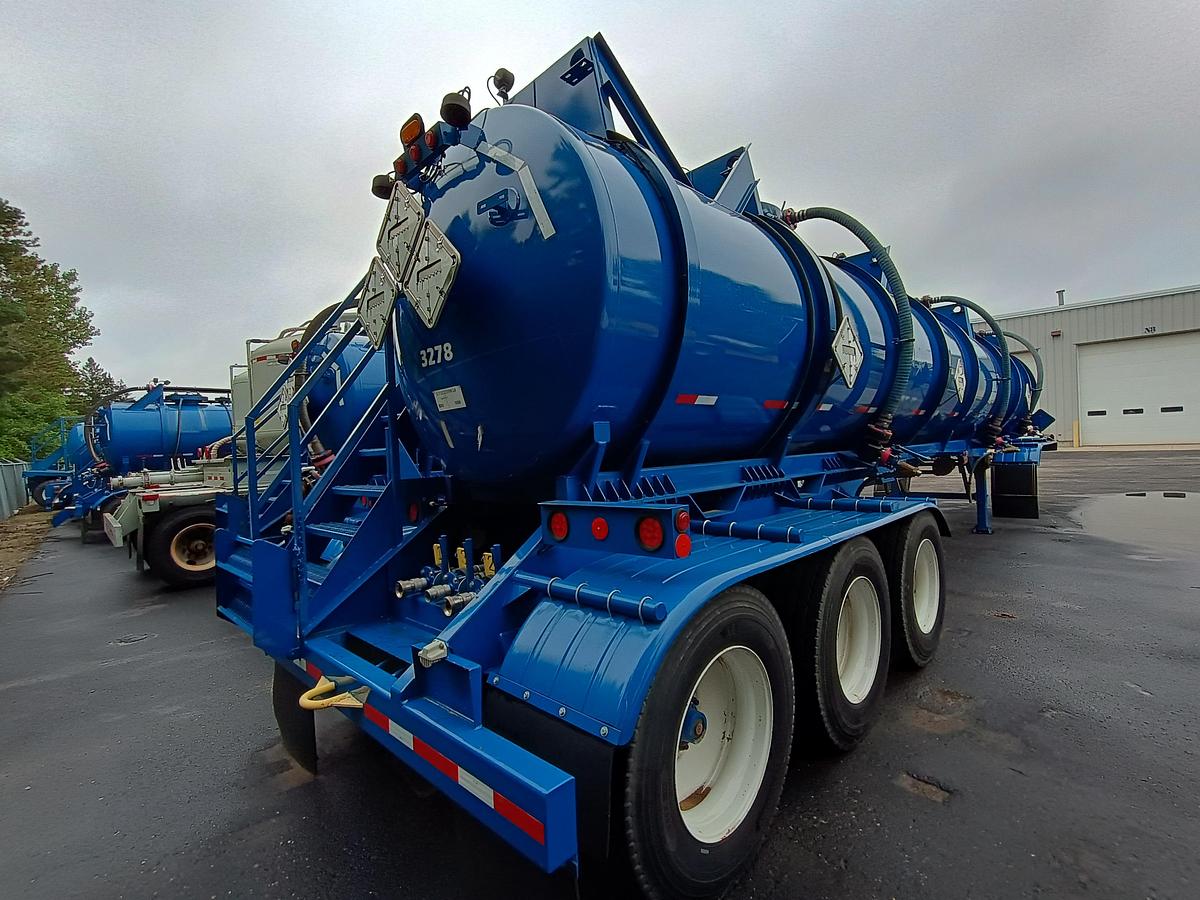 Used 2017 5,000gal Acid Tanker, WORLEY