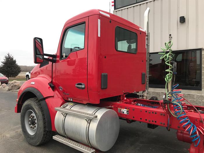 Used 2019 Kenworth T880