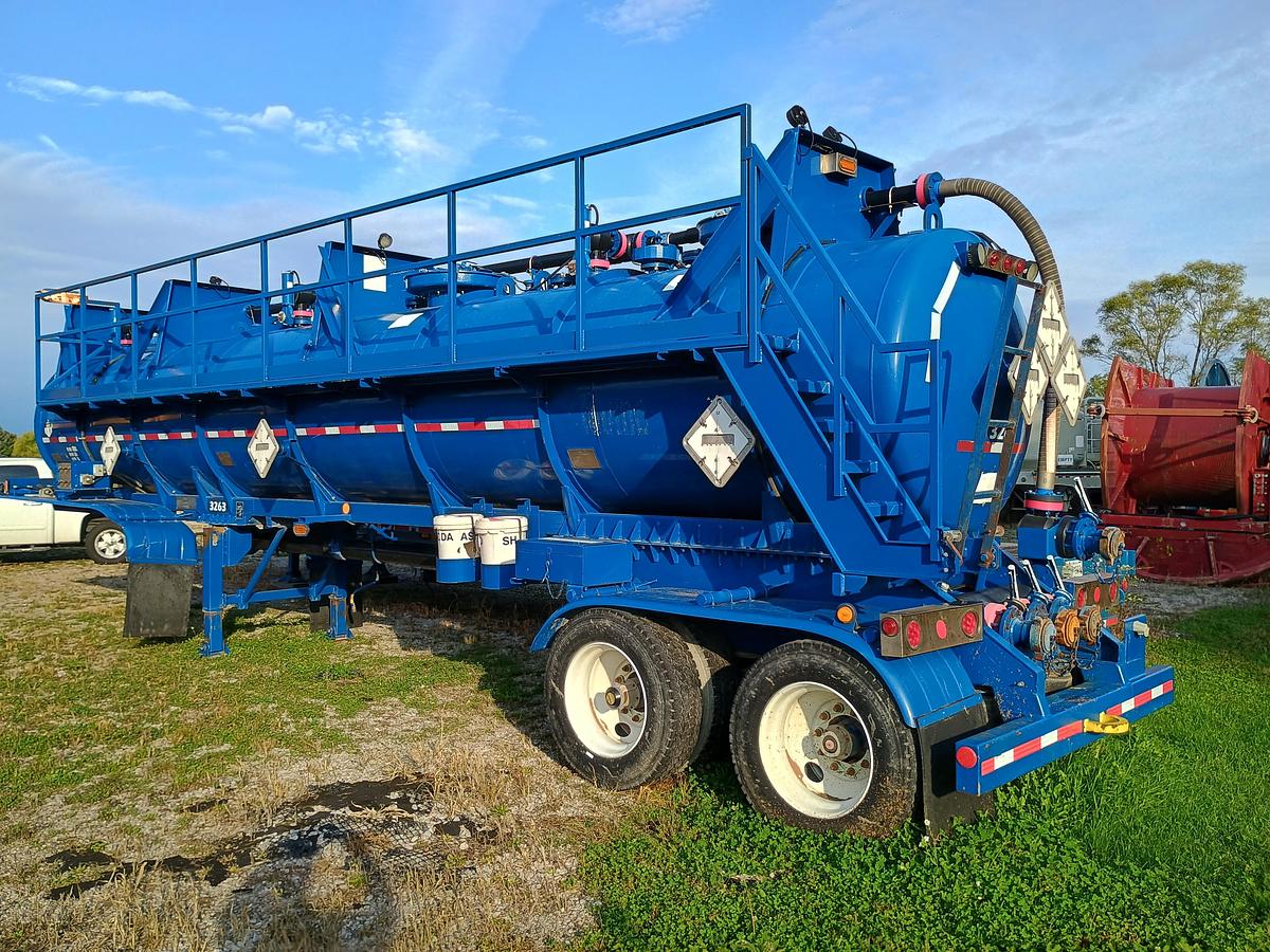 Used 2017 Acid Tanker, Wilco