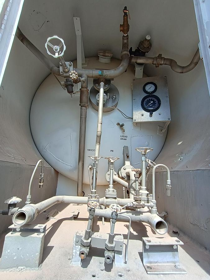 Used 1968 Nitrogen Tanker, RUSSELL INC