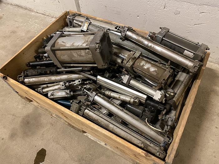 Used Air cylinders large stock -sold together