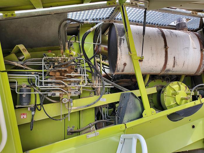 Used 1997 Claas Jaguar 860 Harvester w/ 2 Headers