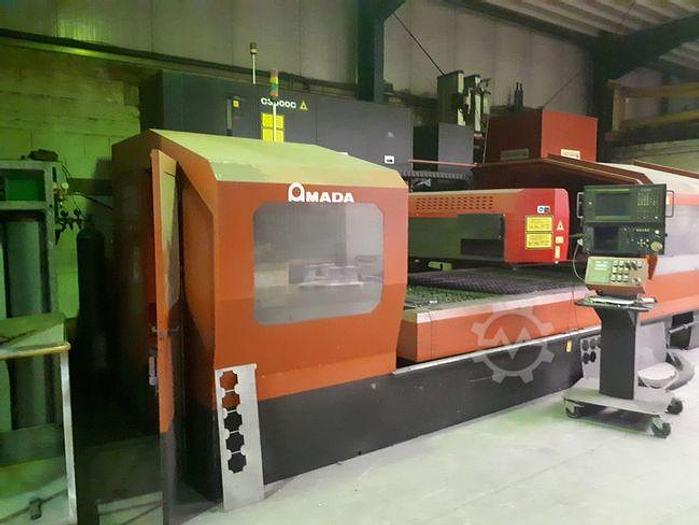 Gebraucht 1997 Amada LC3015D CNC Laserschneidanlage mit 4 gesteuerten Achsen