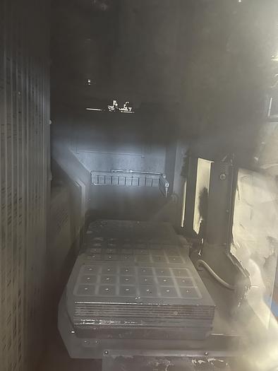 Ottime Centro di Lavoro Verticale con Rotopallet HYUNDAI WIA F500D