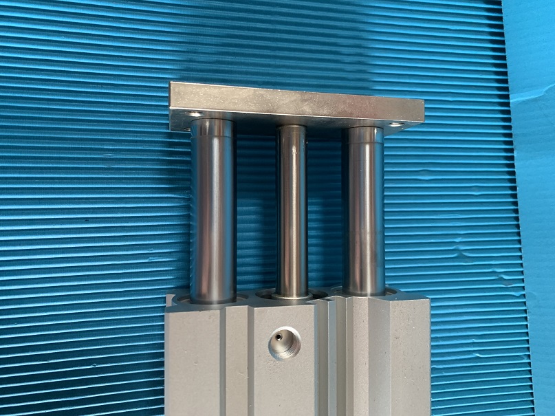 Used SMC Air Cylinder with Guide Rod Plate MGQM25-100