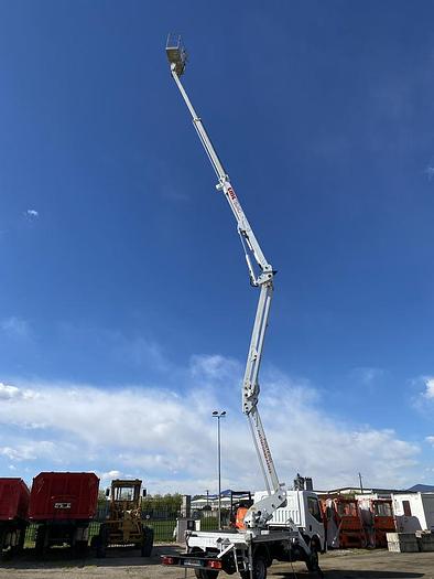 Usato 2012 RENAULT MAXITY CON PIATTAFORMA CMC TB 240