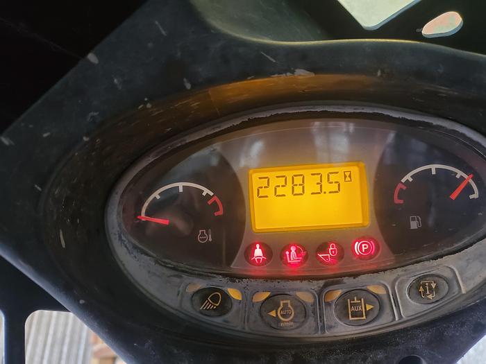 Used 2014 BOBCAT T590