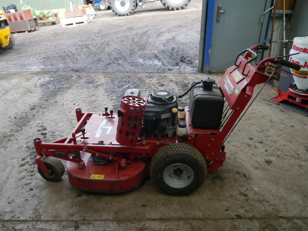 Used Ferris CCW36 Pedestrian Rough Cut Mower