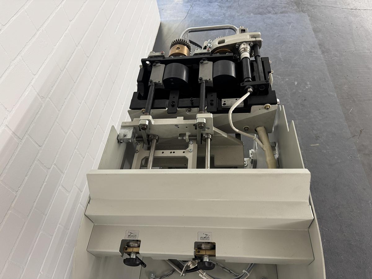 Gebraucht KOLBUS KM 200 PUR RÜCKENLEIMWERK