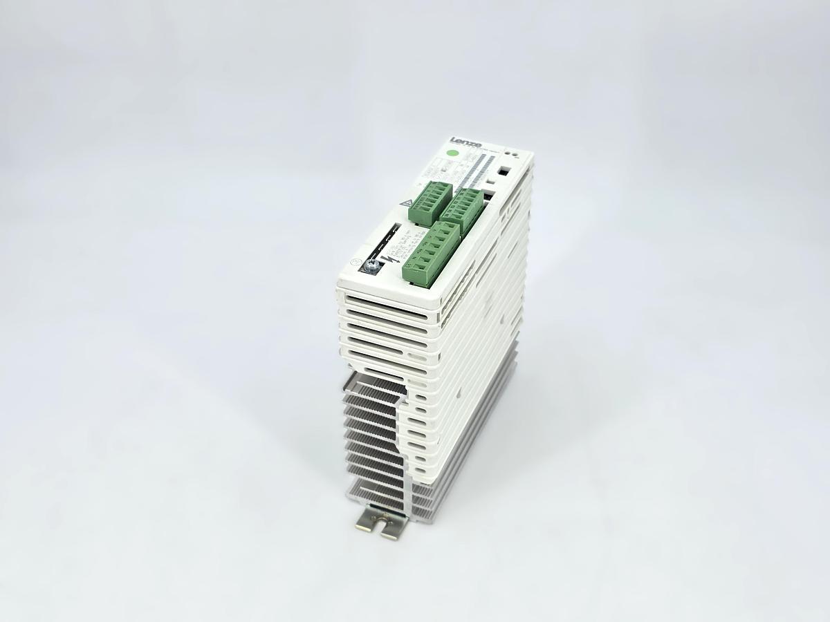 Gebraucht LENZE EVF8201-E Frequenzumrichter 00356371