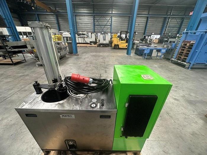 Gebraucht KOLBUS KM 410.B PUR Spine Gluing Unit / Rück...