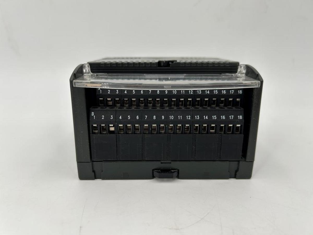 Gebraucht GE FANUC VersaMax Analogeingangsmodul IC200ALG230A