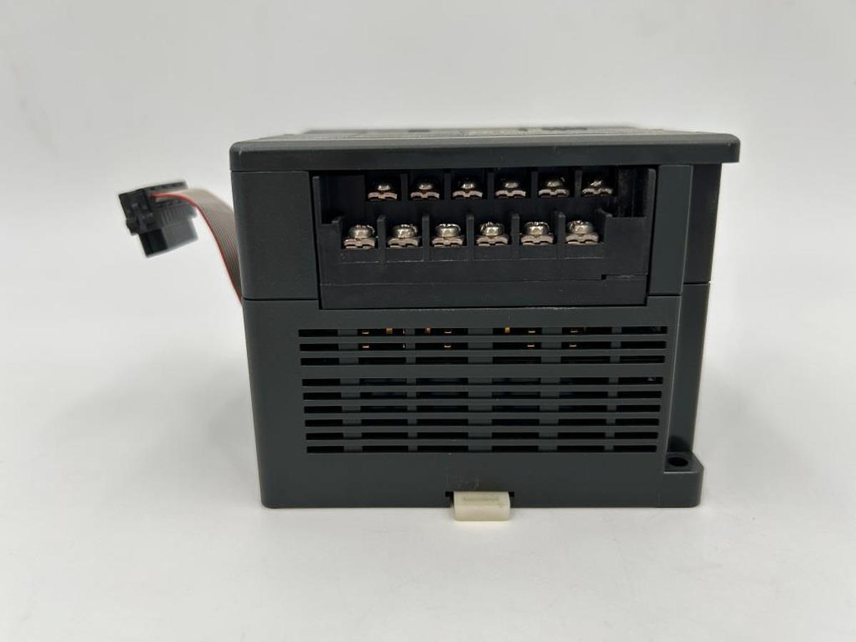 Gebraucht GE FANUC VersaMax Mikro-Erweiterungseinheit IC200UEX122-B