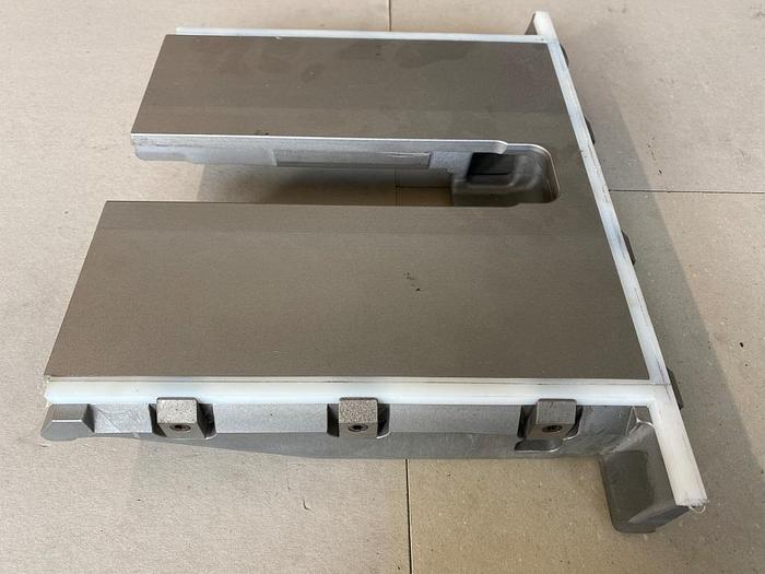 Gebraucht MÜLLER MARTINI Schneidtisch Nr. 18 (3672.1240.0)