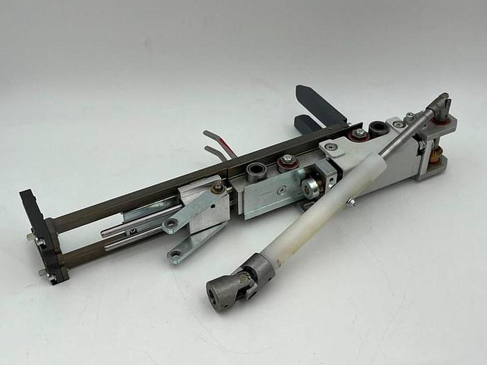 Gebraucht KOLBUS Einfuhrtransporteinheit für HD 143 (N...