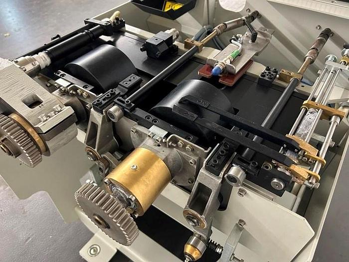 Gebraucht KOLBUS KM 412.E PUR Spine Gluing Unit / Rück...