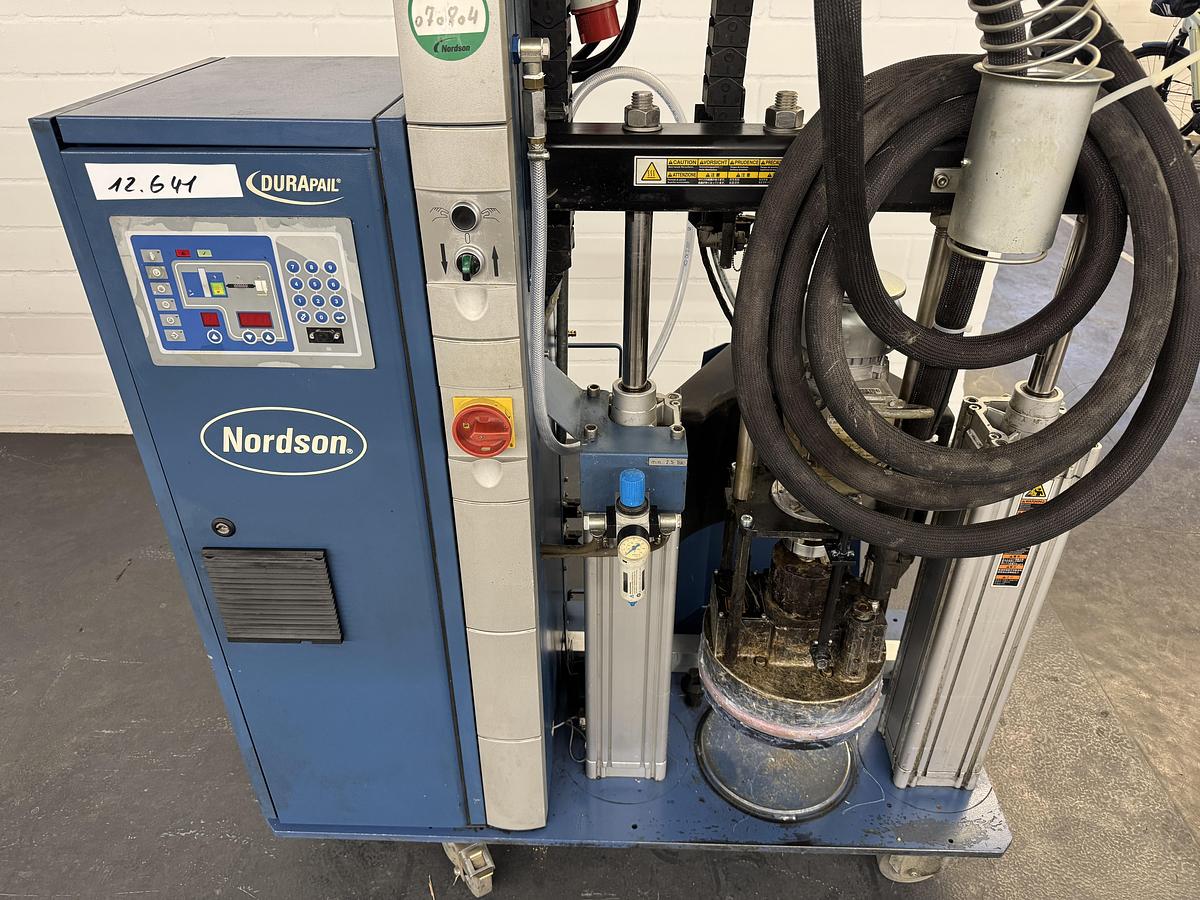 Gebraucht NORDSON DURAPAIL PUR VORSCHMELZER