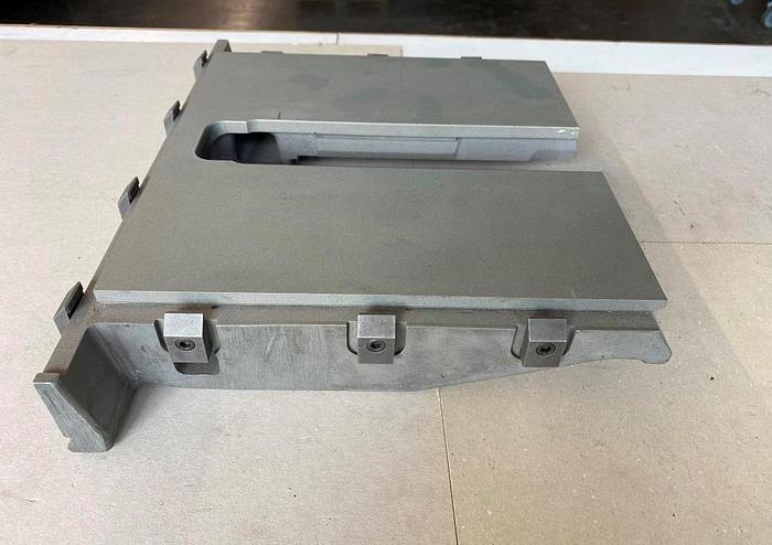 Gebraucht MÜLLER MARTINI Schneidtisch Nr. 19 (3672.1239.0)