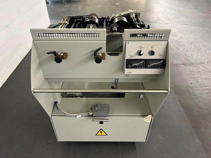 Gebraucht KOLBUS KM 412.E PUR Spine Gluing Unit / Rück...