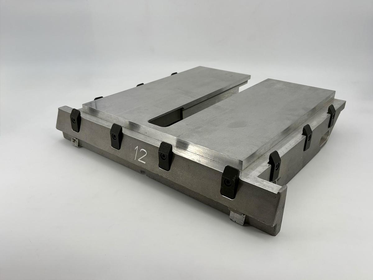 Gebraucht MÜLLER MARTINI Nr. 12 Schneidtisch 1576.6162.0