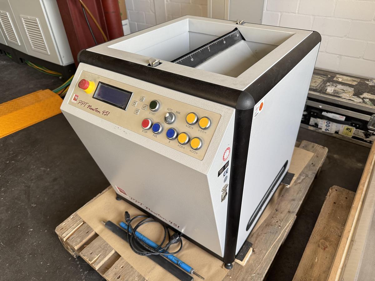 Gebraucht QLIBRO PPT NEWTON 451