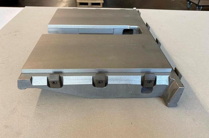 Gebraucht MÜLLER MARTINI Schneidtisch Nr. 24