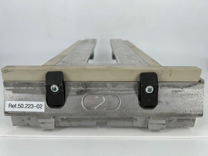 Gebraucht MÜLLER MARTINI Nr. 2 Schneidtisch 1576.6152.0