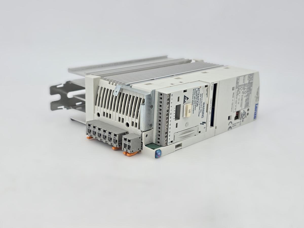 Gebraucht LENZE EDK82EV222 Umrichter 00490604