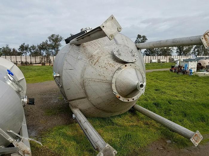 Used Tank, 4,400 Gallon, S/st, 99" X 98", FT/CB, #S740834