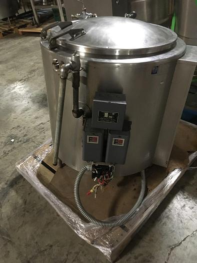 Used GROEN #EE-40 40 GAL ELECTRIC STEAM KETTLE w/ Tangent Draw Off & S/S Cover (#845)