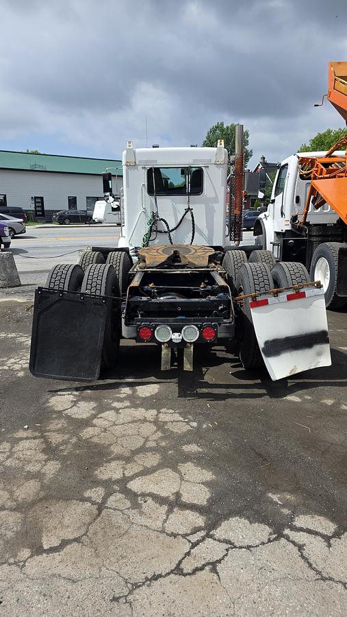Used 2019 Kenworth T370