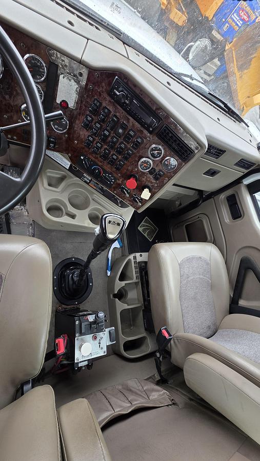 Used 2011 International Paystar 5000