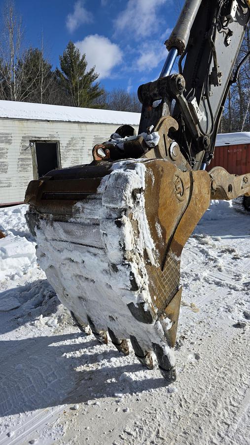 Used 2012 Volvo ECR235DL