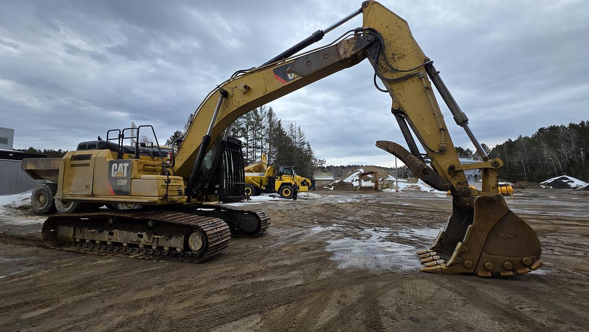 Used 2016 Caterpillar 330F