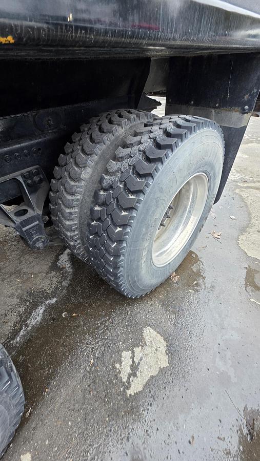 Used 2015 Freightliner M2-112