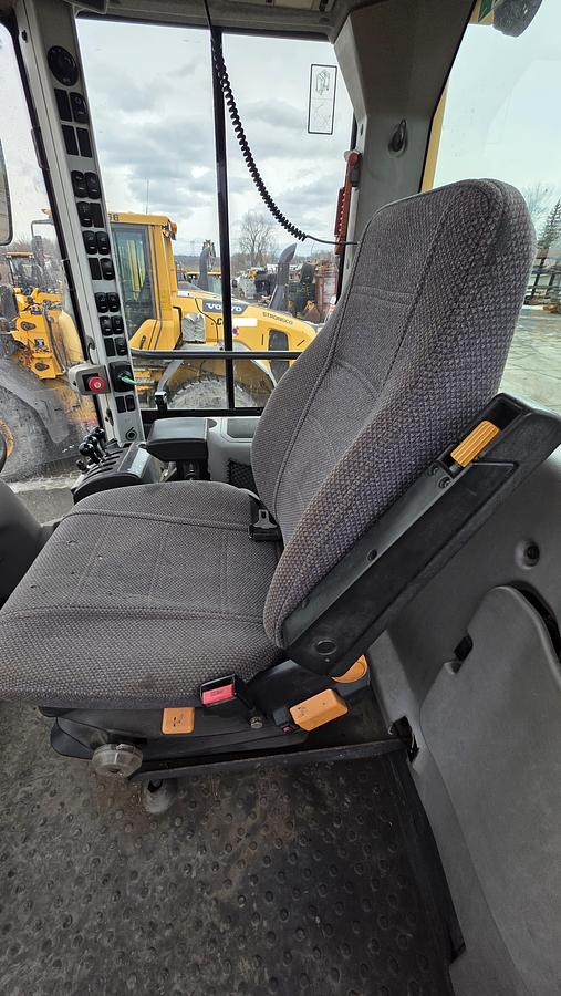 Used 2010 Volvo L70F