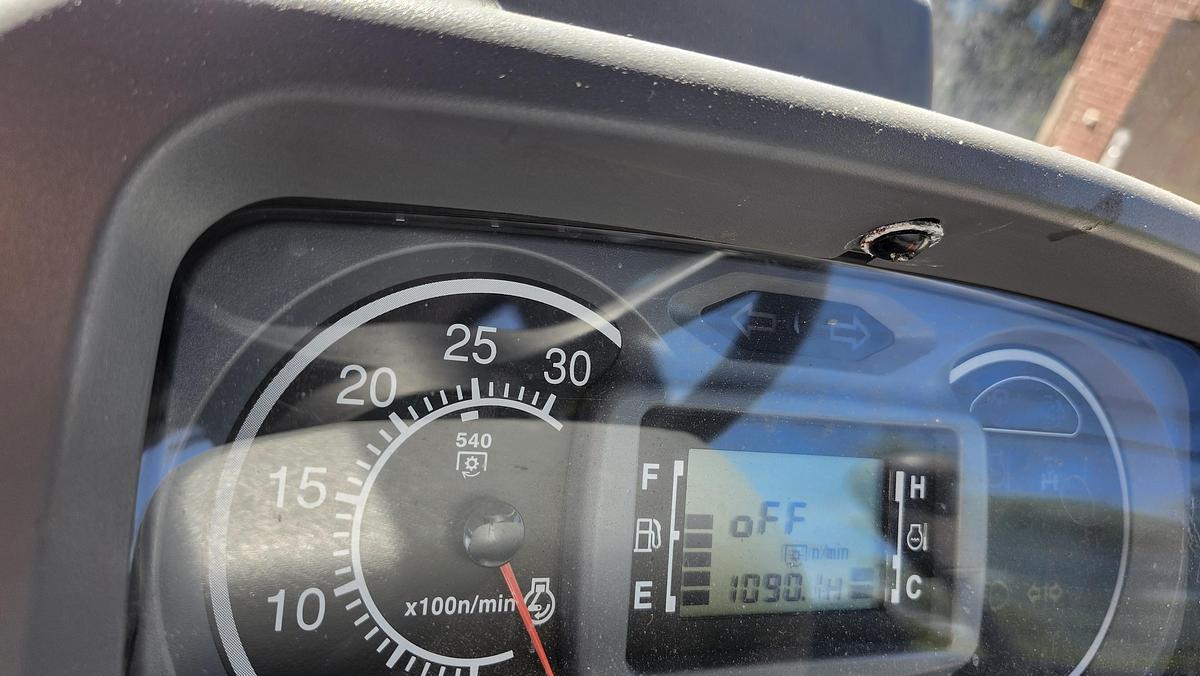 Used 2017 Massey-Fergusson 1758