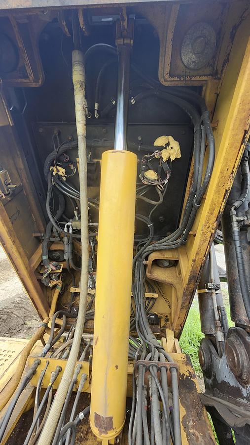 Used 2008 Caterpillar 320C FM
