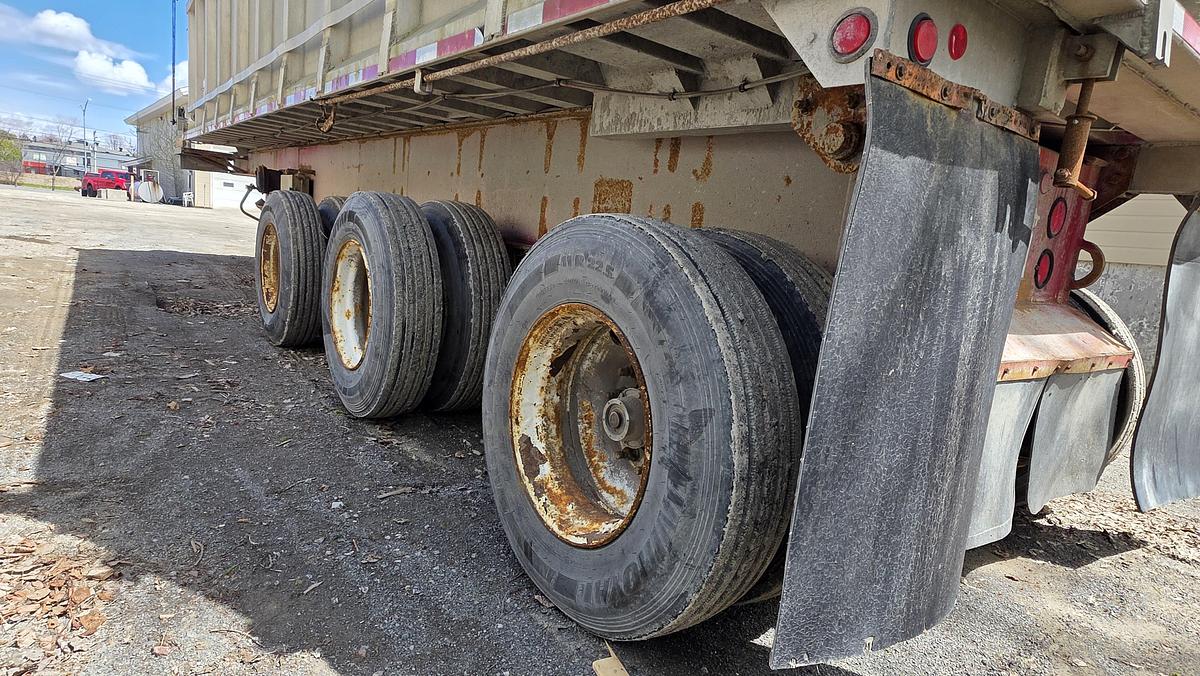 Used 1985 King 3 axles Dump