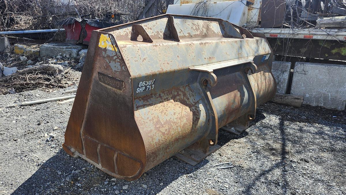 Used 2017 Volvo L110H