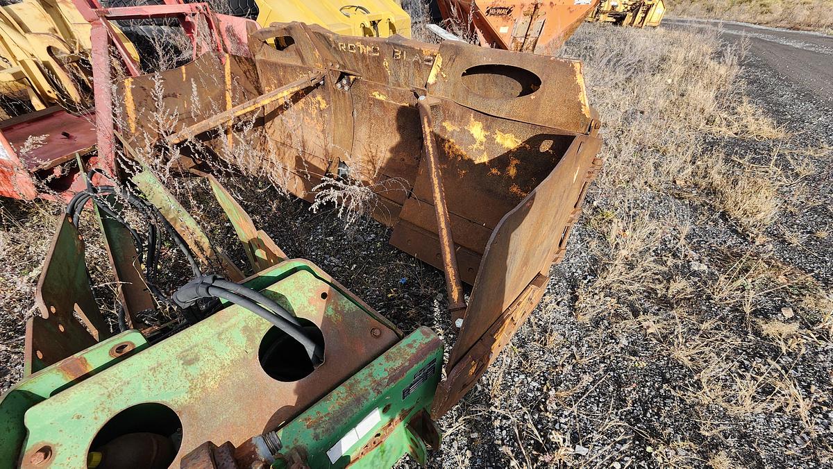 Used Houle 8-14 Snow Plow