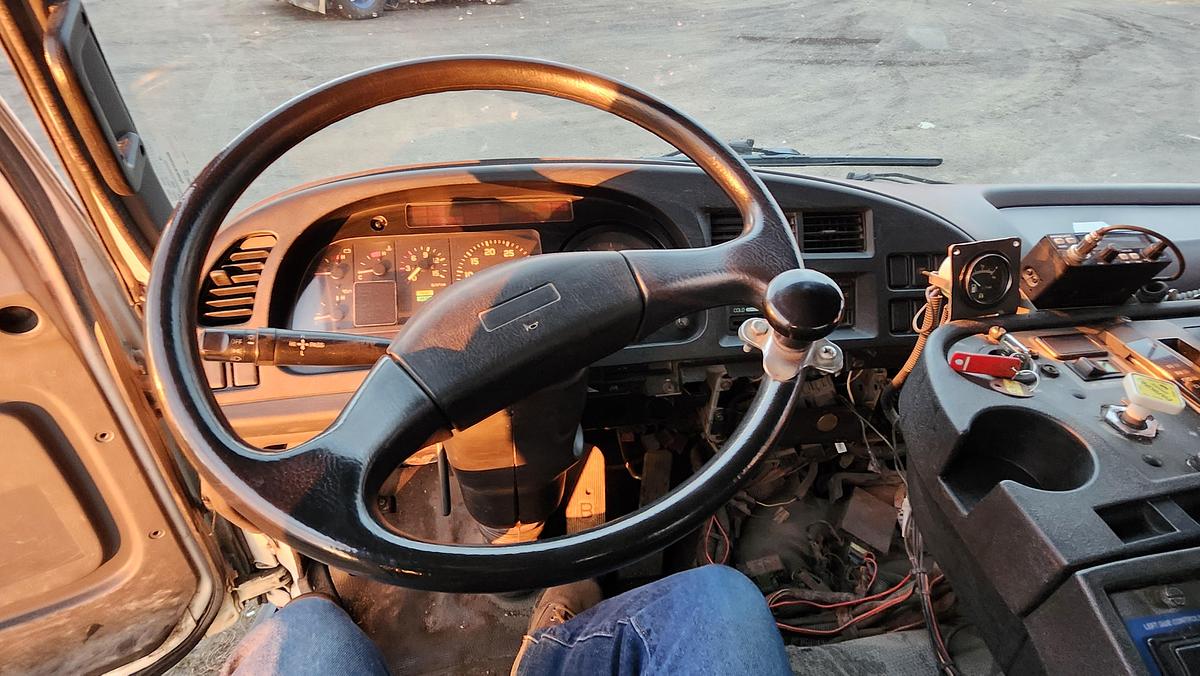 Used 2004 Elgin Whirlwind