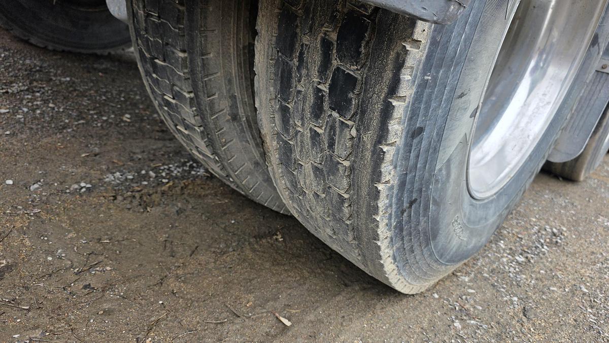 Used 2020 Trout River 4 axles Live Bottom