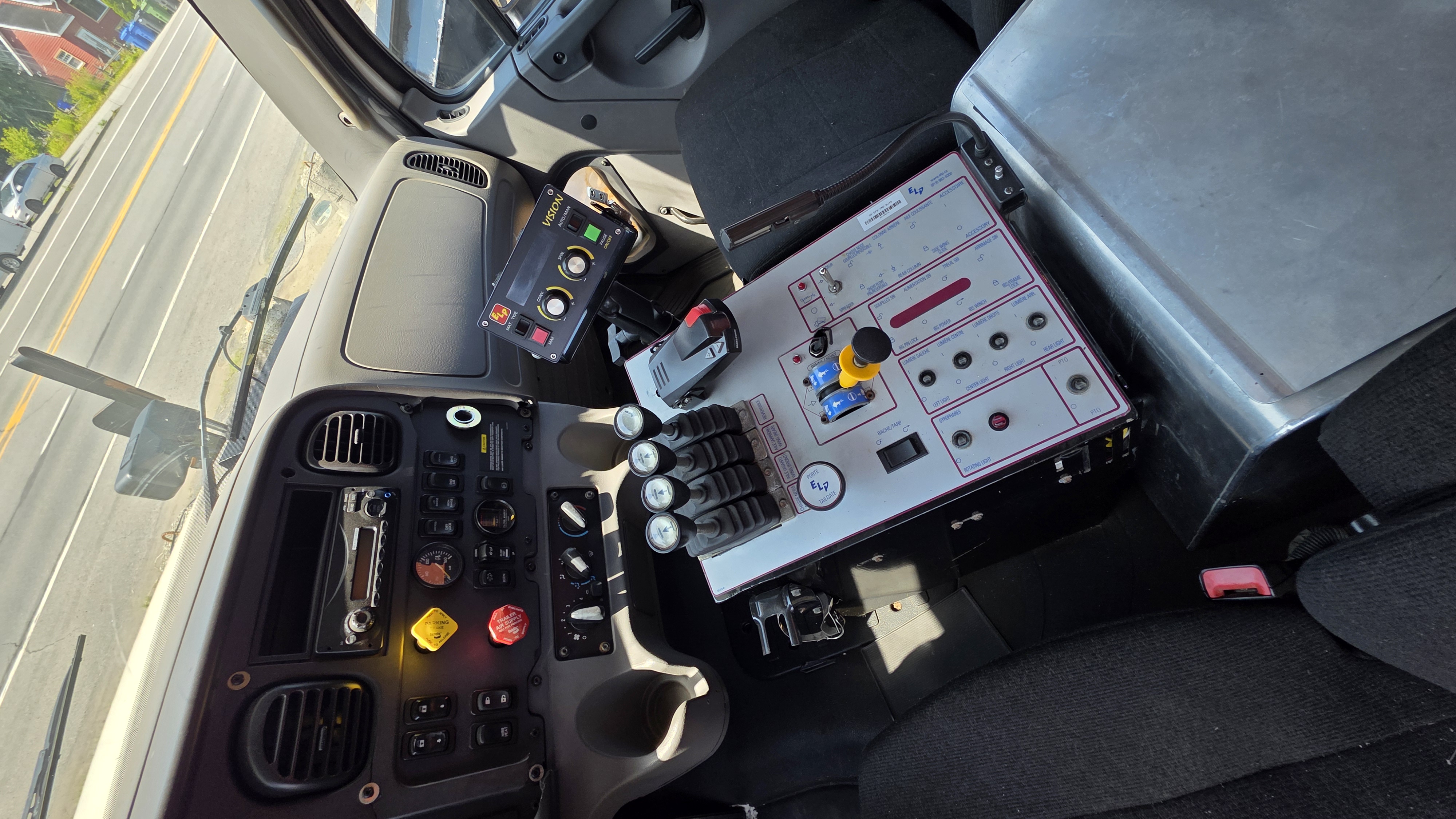 Used 2015 Freightliner 6x6