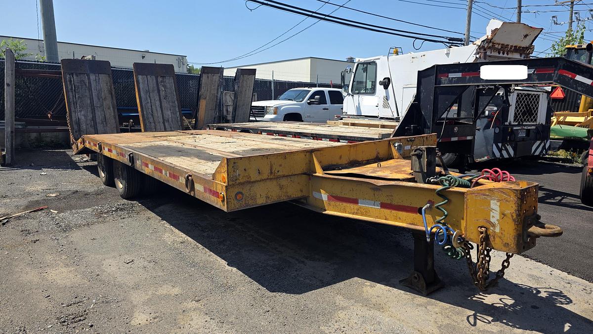Used 2003 Talbert Tag 2 - 20 tons